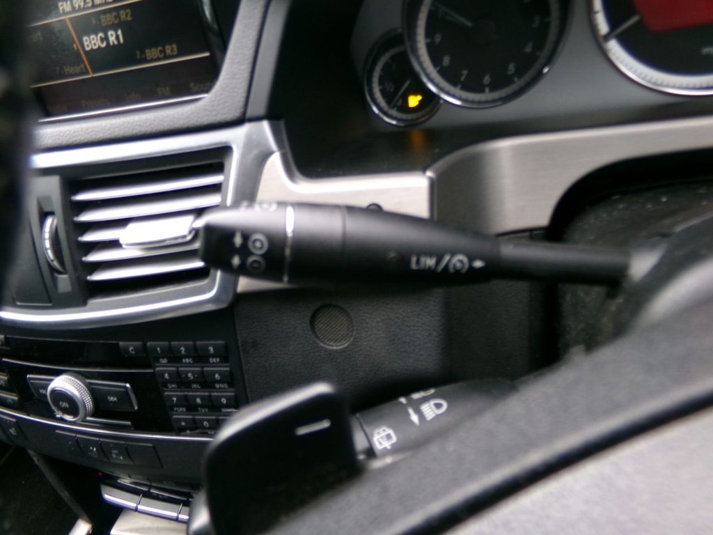 Used Mercedes-Benz E Class 2011 for sale - 76841587: Photo 31