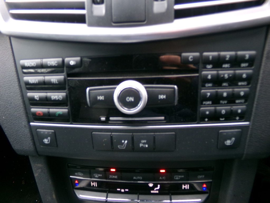 Used Mercedes-Benz E Class 2011 for sale - 76841587: Photo 33