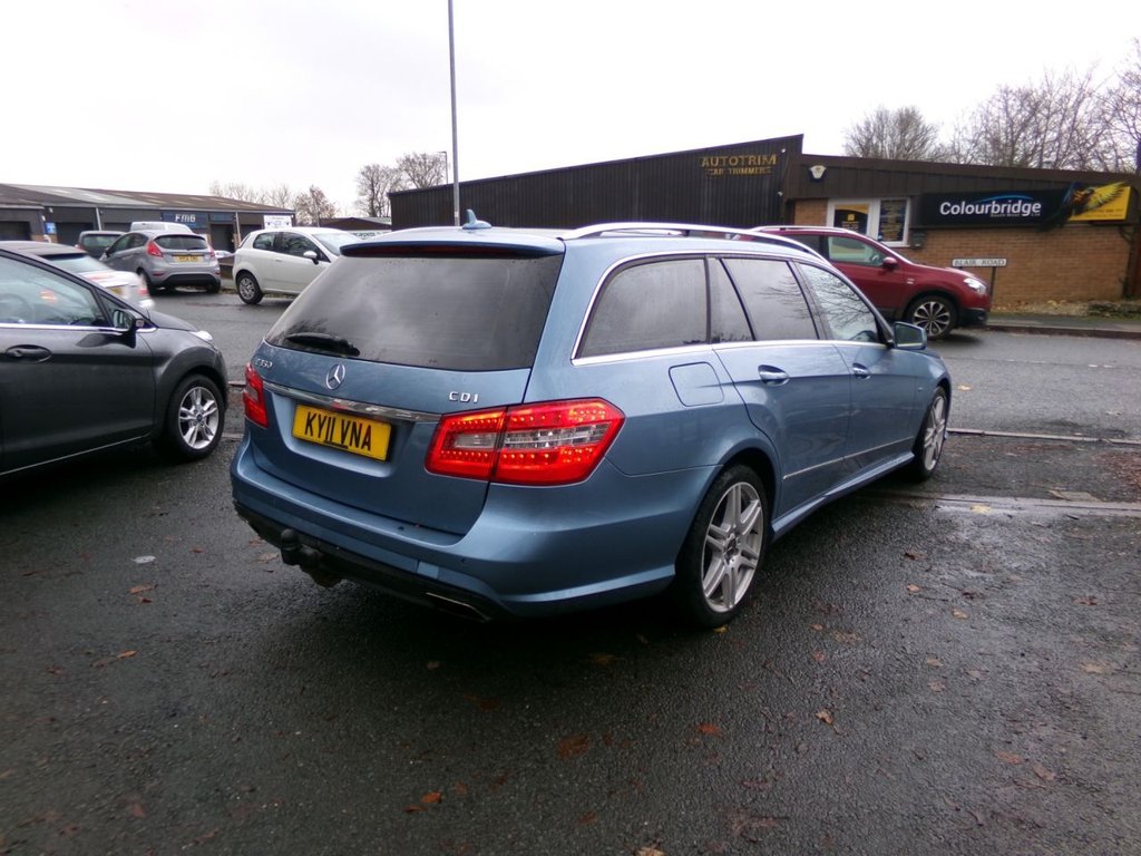 Used Mercedes-Benz E Class 2011 for sale - 76841587: Photo 7