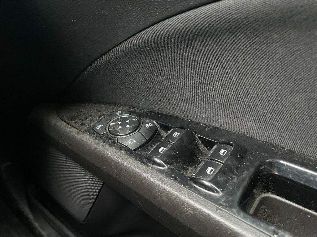 Used Ford Mondeo 2015 for sale - 77133304: Photo 28