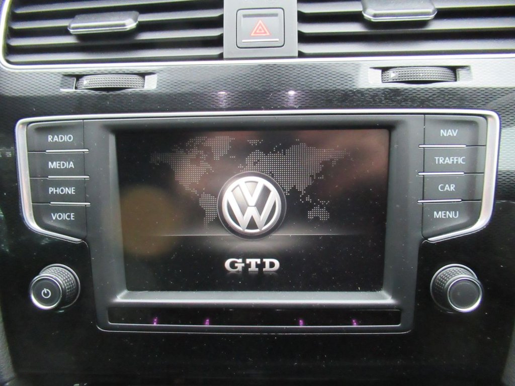 Used Volkswagen Golf 2015 for sale - 76345667: Photo 22
