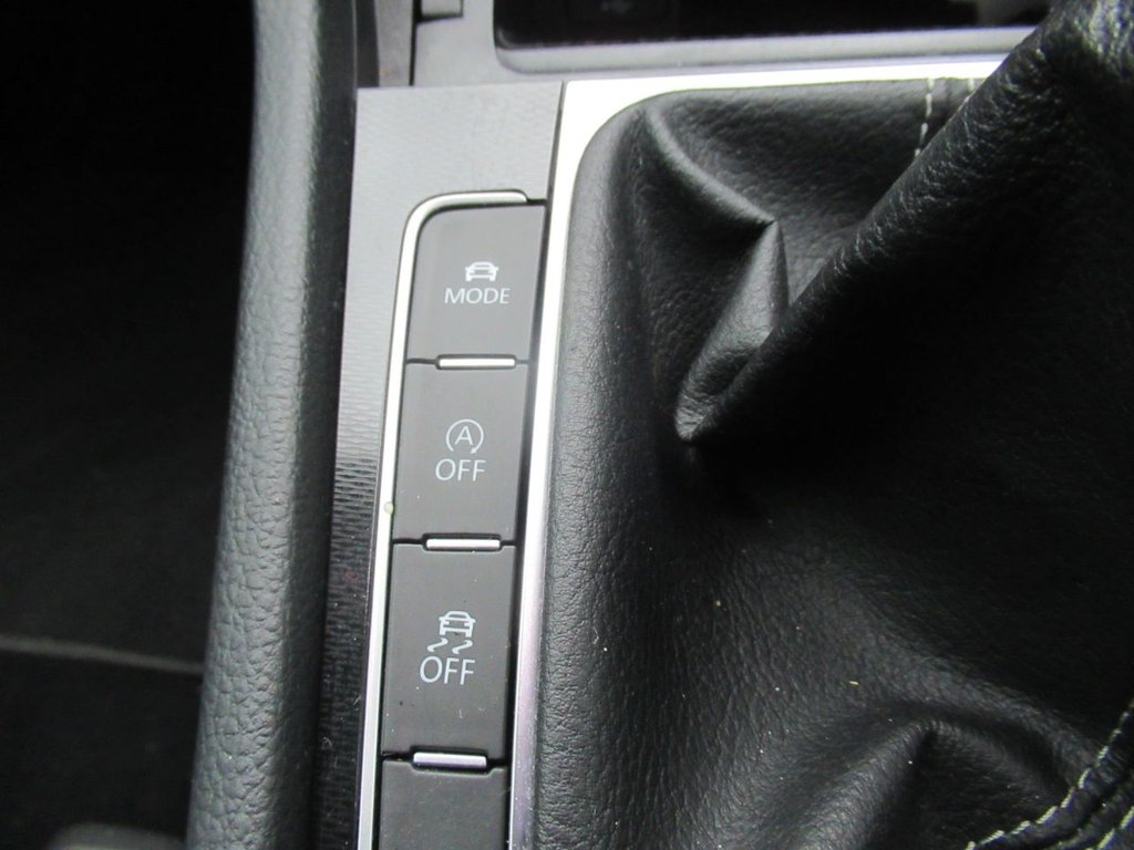 Used Volkswagen Golf 2015 for sale - 76345667: Photo 25