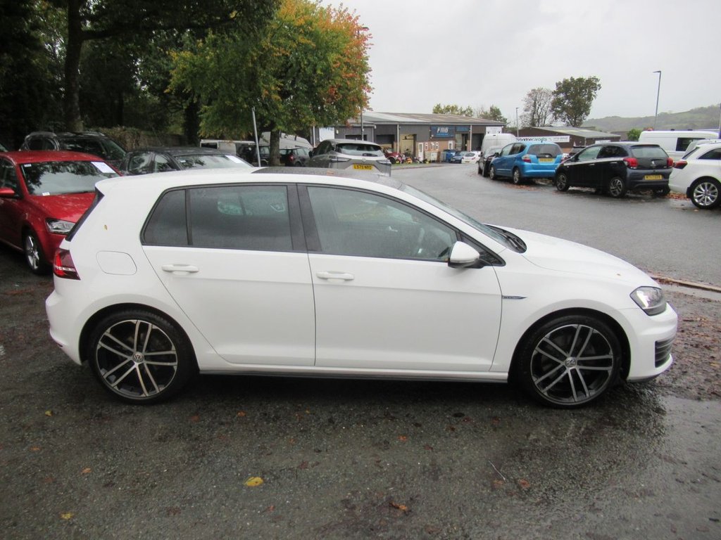 Used Volkswagen Golf 2015 for sale - 76345667: Photo 6