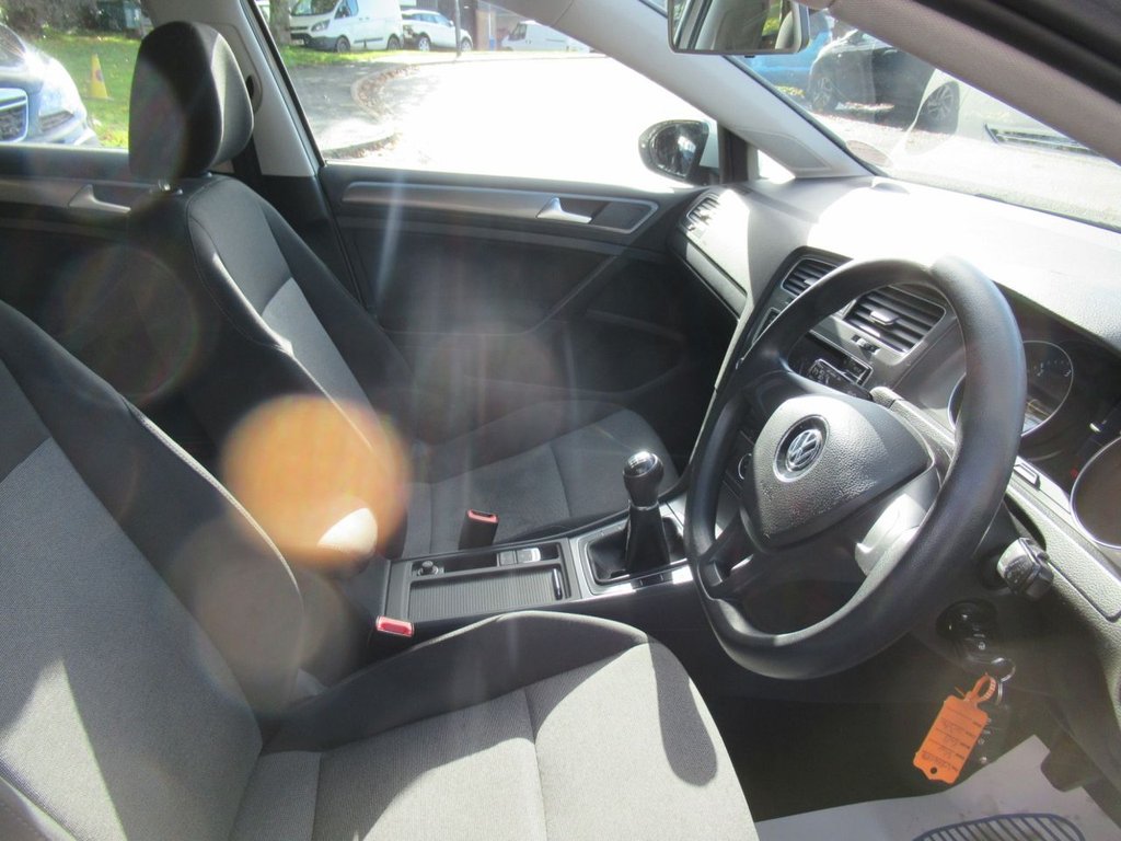 Used Volkswagen Golf 2015 for sale - 77110516: Photo 14