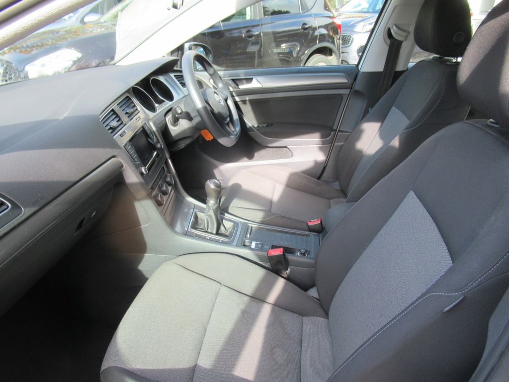 Used Volkswagen Golf 2015 for sale - 77110516: Photo 20