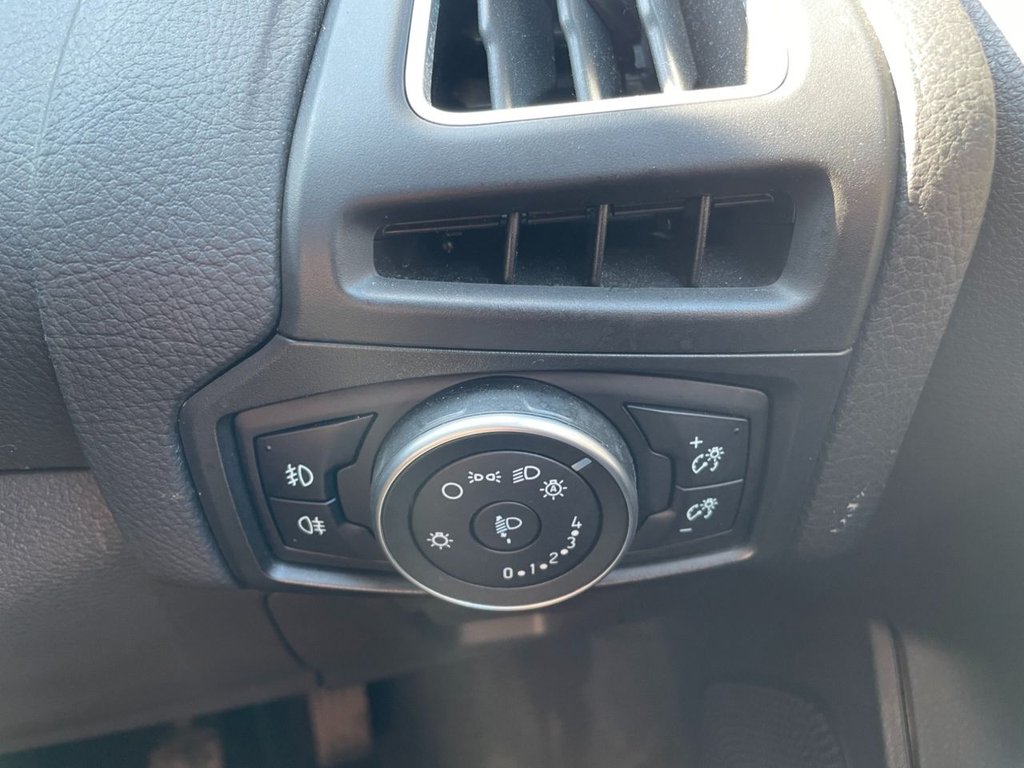 Used Ford Focus 2015 for sale - 77936738: Photo 27