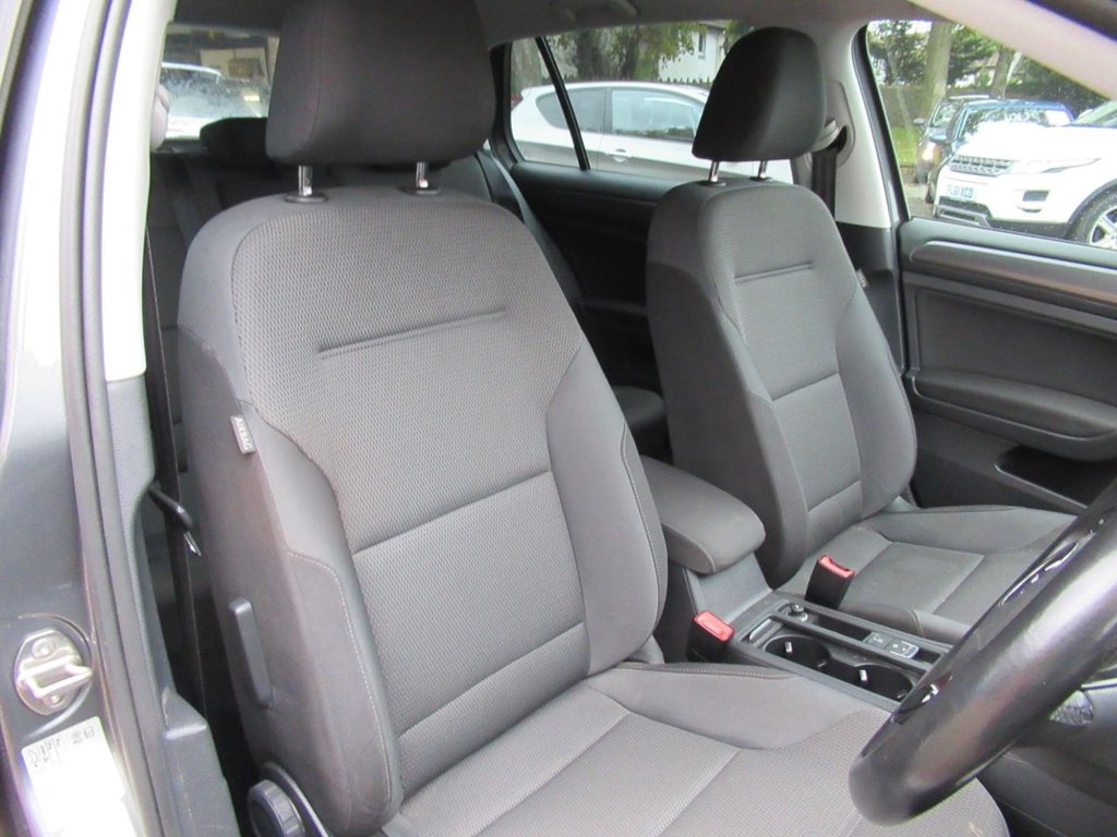 Used Volkswagen Golf 2017 for sale - 76417284: Photo 11