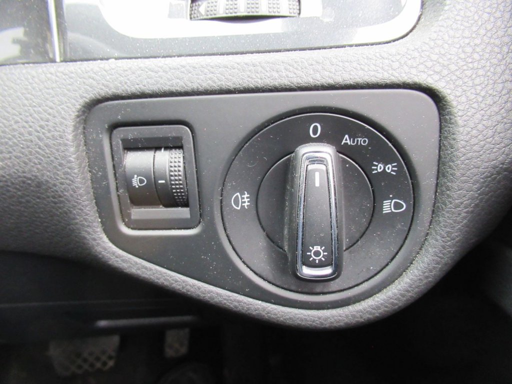 Used Volkswagen Golf 2017 for sale - 76417284: Photo 24