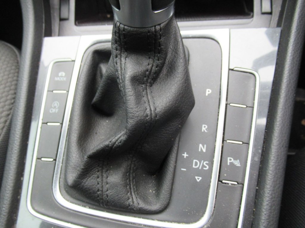 Used Volkswagen Golf 2017 for sale - 76417284: Photo 28