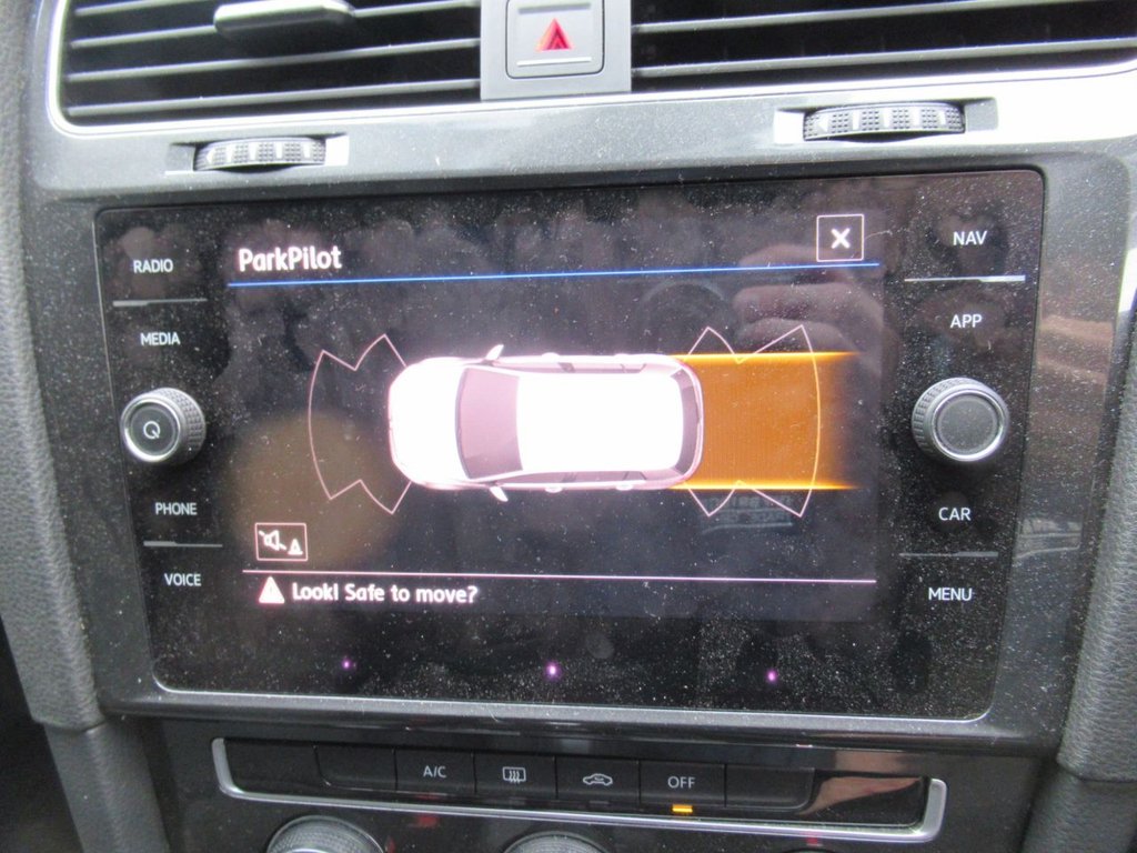 Used Volkswagen Golf 2017 for sale - 76417284: Photo 31