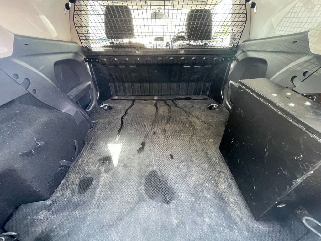 Used Ford Fiesta Van 2014 for sale - 78097188: Photo 15