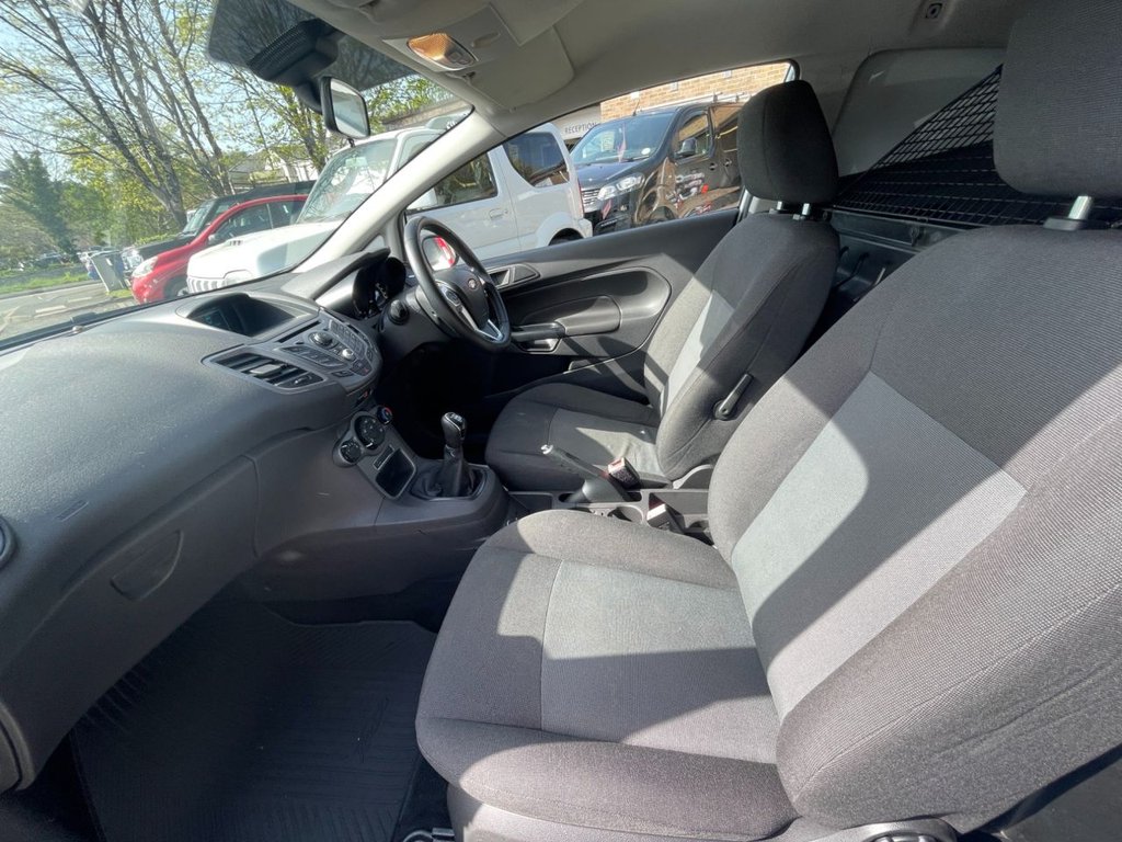 Used Ford Fiesta Van 2014 for sale - 78097188: Photo 18