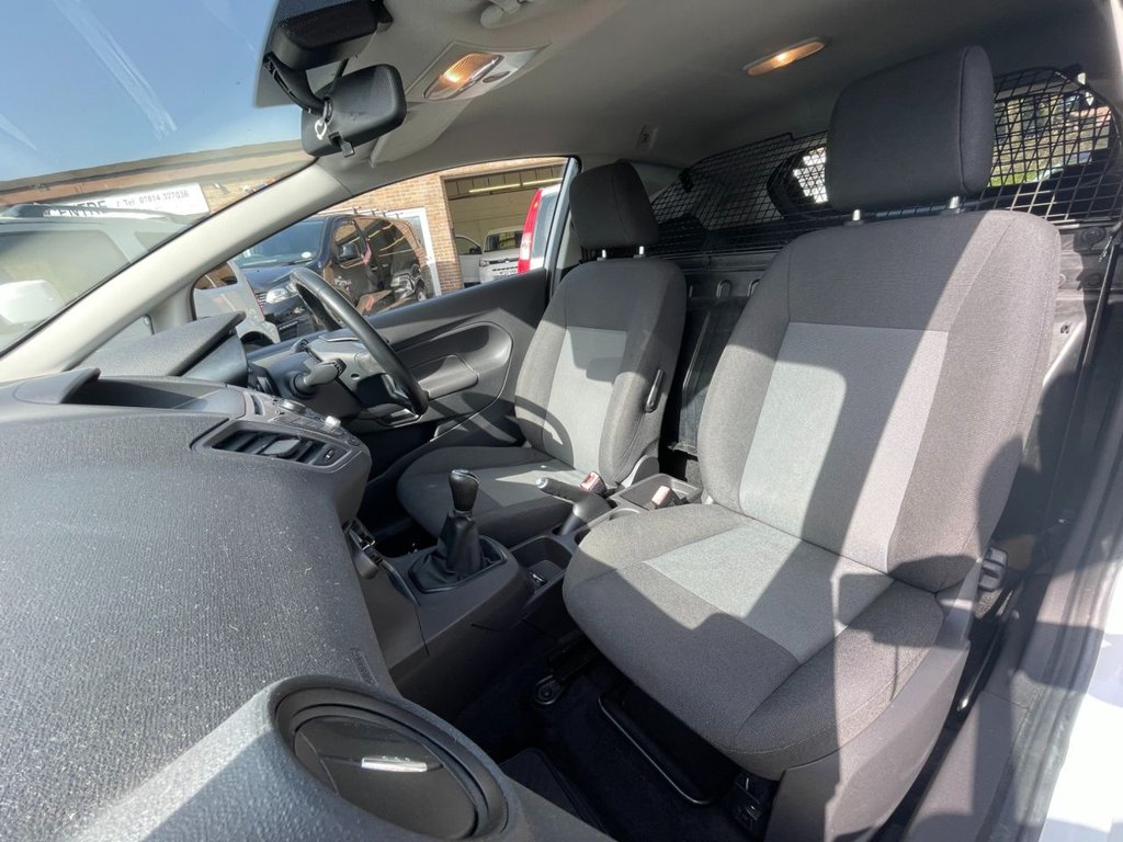 Used Ford Fiesta Van 2014 for sale - 78097188: Photo 19