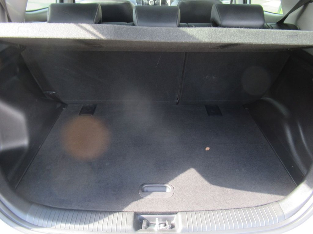Used Kia Venga 2011 for sale - 76056689: Photo 18