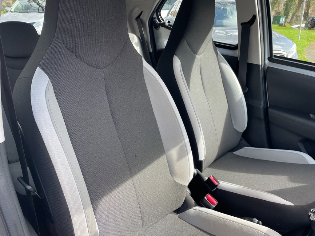 Used Toyota AYGO 2017 for sale - 77905588: Photo 14