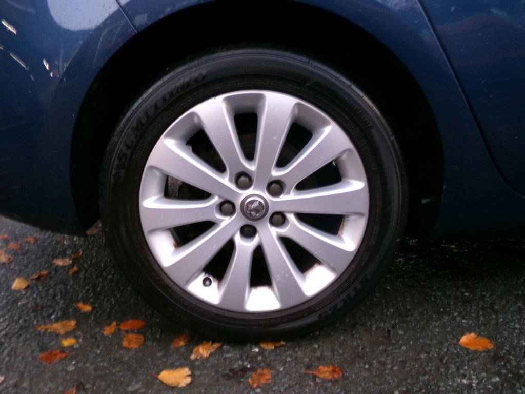 Used Vauxhall Zafira Tourer 2017 for sale - 76454789: Photo 13