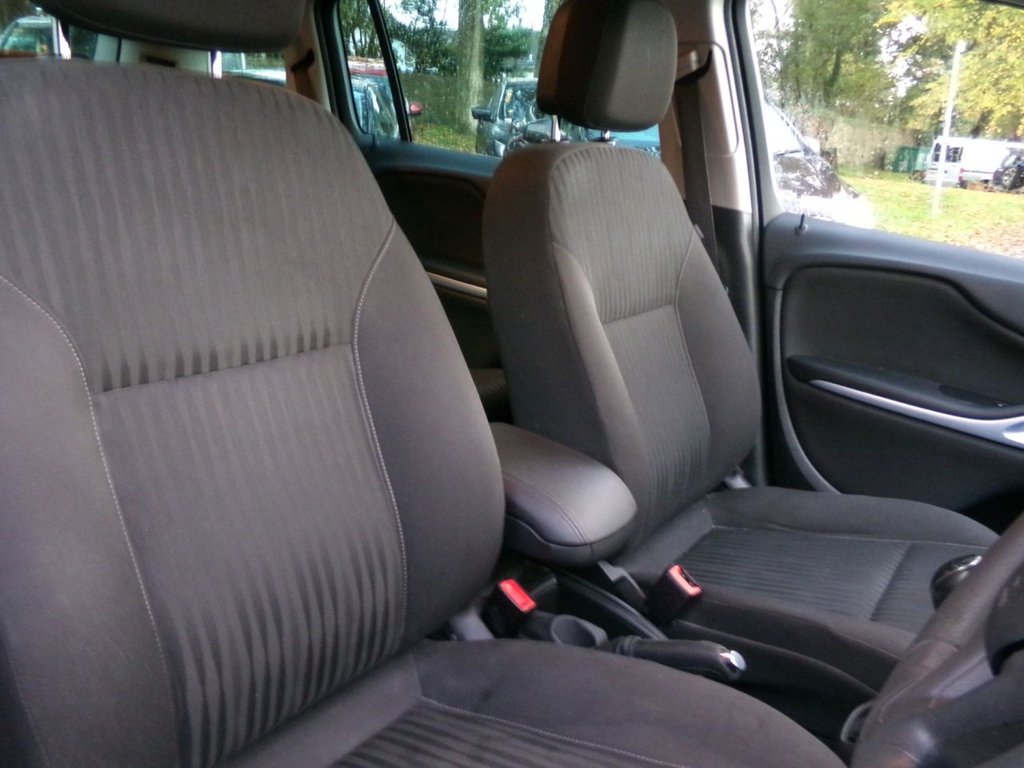 Used Vauxhall Zafira Tourer 2017 for sale - 76454789: Photo 17