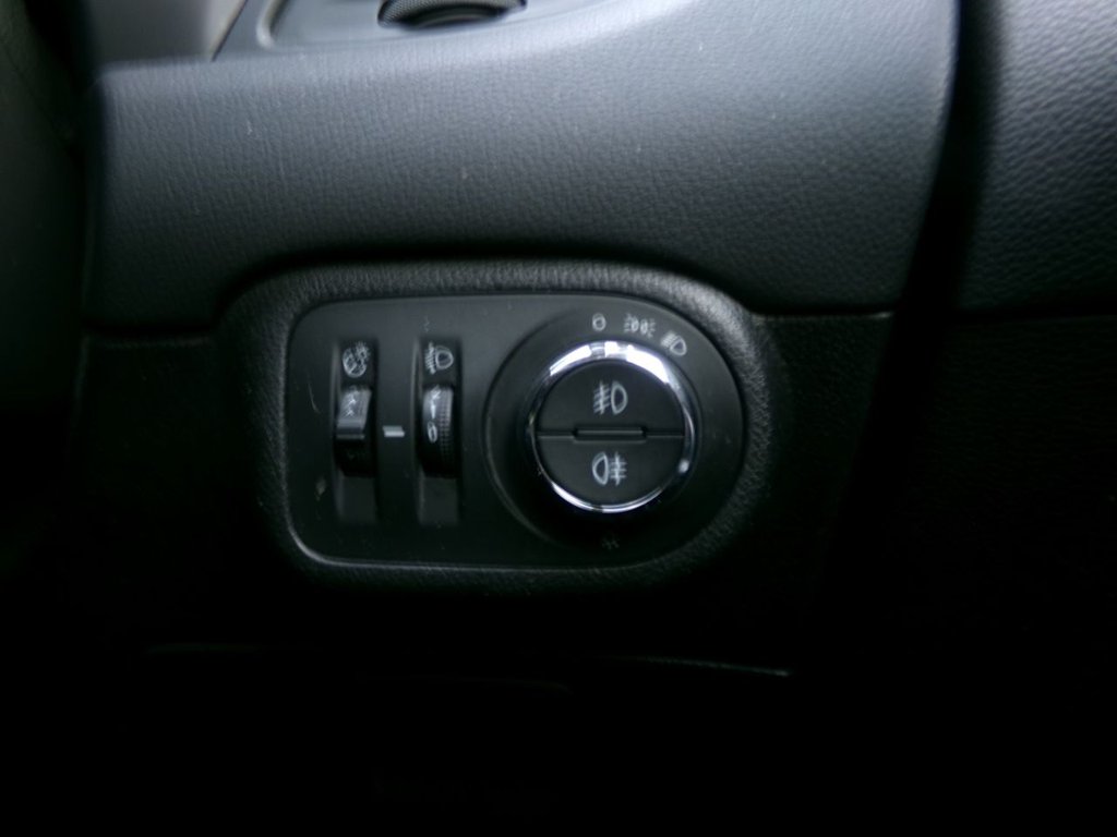 Used Vauxhall Zafira Tourer 2017 for sale - 76454789: Photo 30