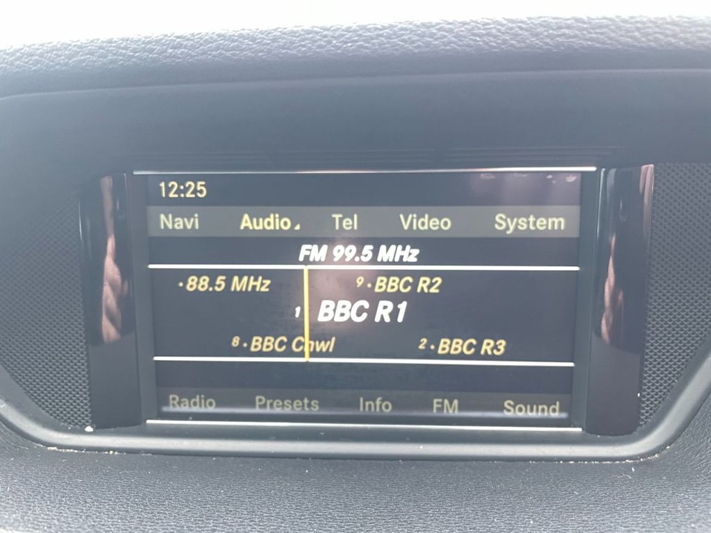 Used Mercedes-Benz E Class 2011 for sale - 77734016: Photo 23