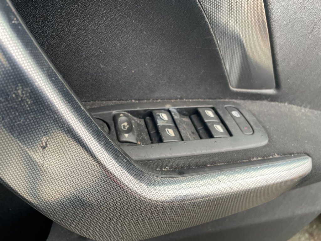 Used Peugeot 2008 2014 for sale - 77521325: Photo 27