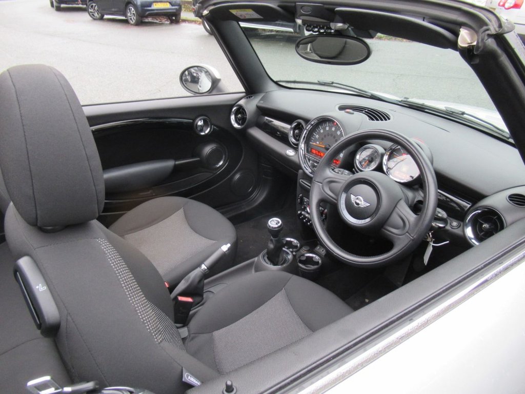 Used MINI Convertible 2015 for sale - 76973643: Photo 24