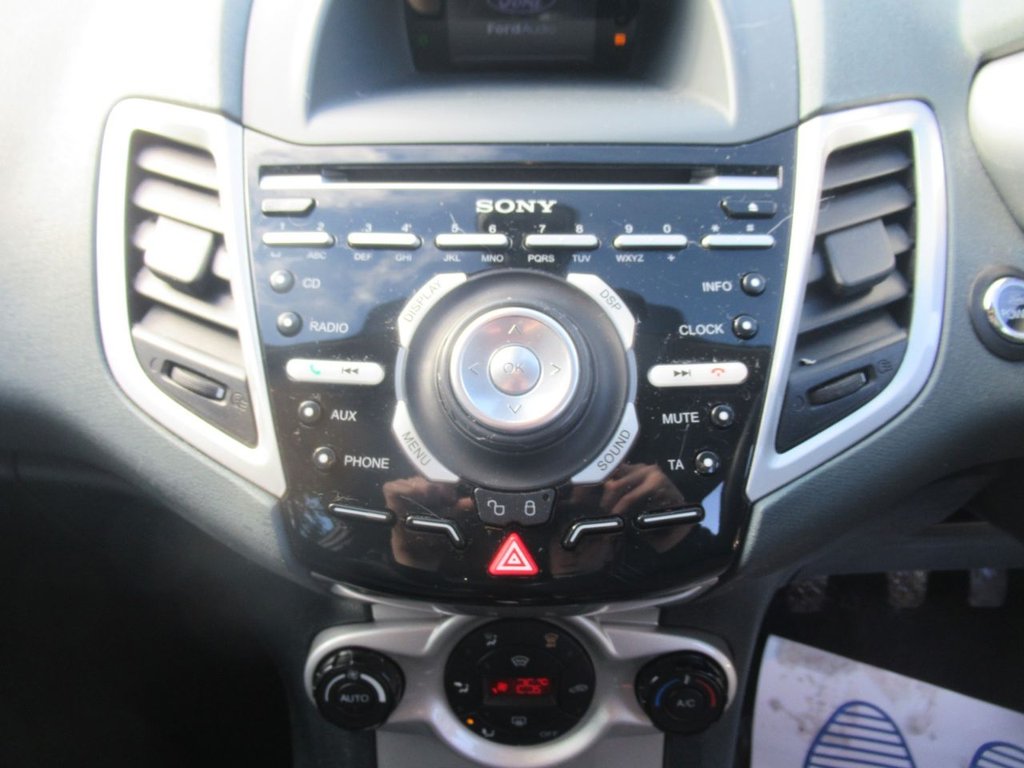 Used Ford Fiesta 2010 for sale - 76323572: Photo 15