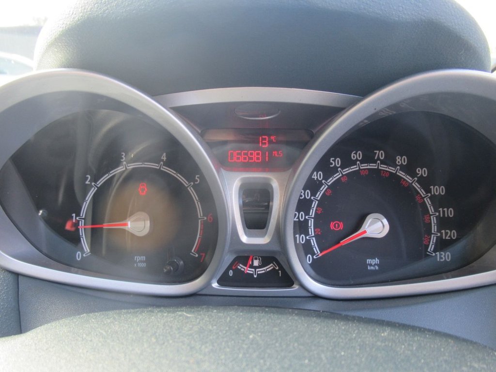 Used Ford Fiesta 2010 for sale - 76323572: Photo 17