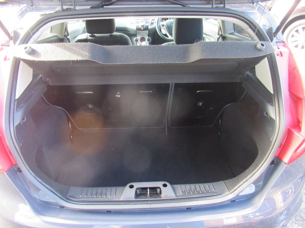 Used Ford Fiesta 2010 for sale - 76323572: Photo 22