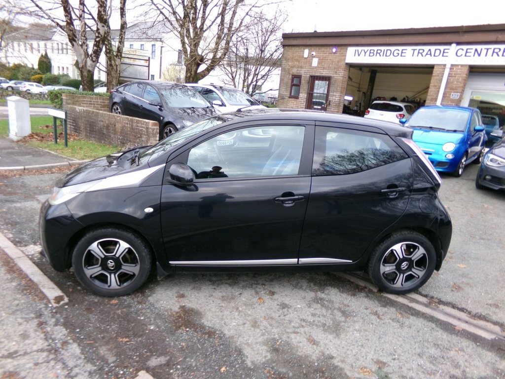 Used Toyota AYGO 2015 for sale - 76900639: Photo 10