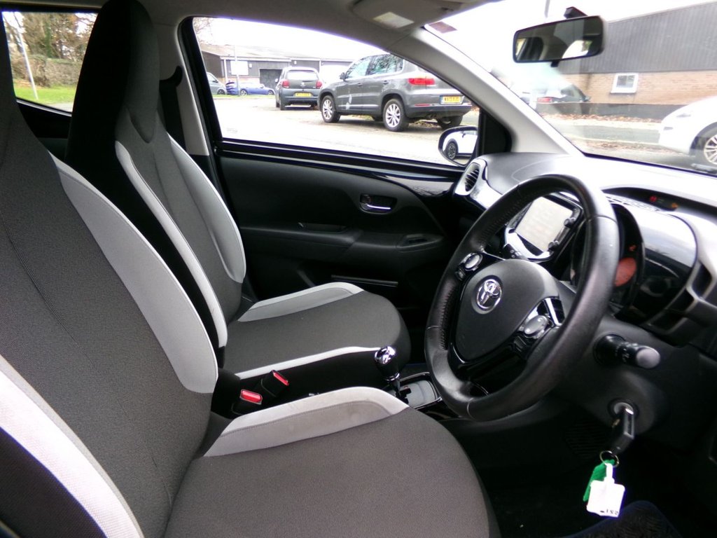 Used Toyota AYGO 2015 for sale - 76900639: Photo 14