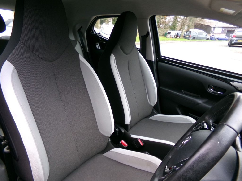 Used Toyota AYGO 2015 for sale - 76900639: Photo 15