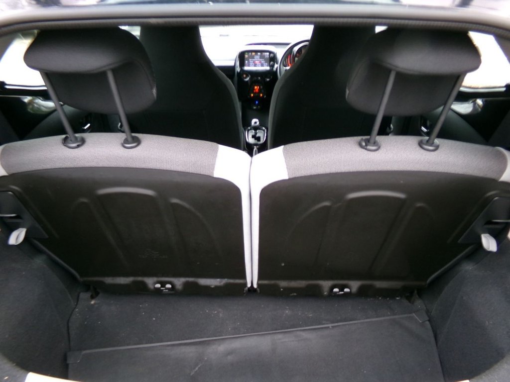 Used Toyota AYGO 2015 for sale - 76900639: Photo 18