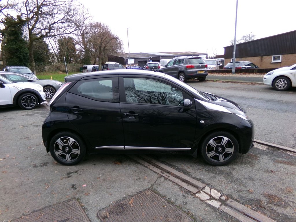 Used Toyota AYGO 2015 for sale - 76900639: Photo 6