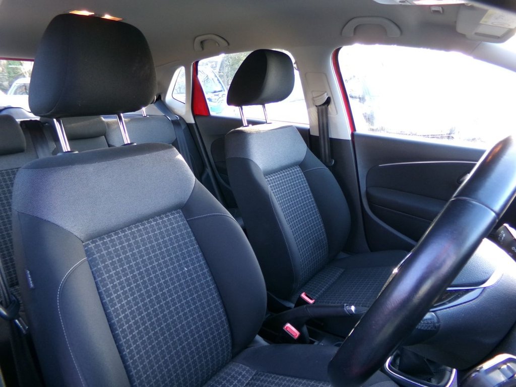 Used Volkswagen Polo 2015 for sale - 76798101: Photo 15