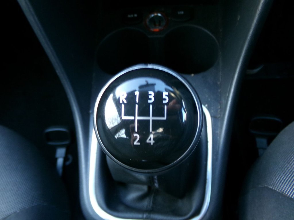 Used Volkswagen Polo 2015 for sale - 76798101: Photo 25