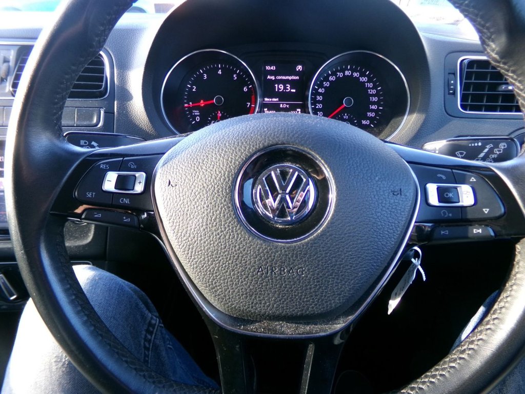 Used Volkswagen Polo 2015 for sale - 76798101: Photo 26