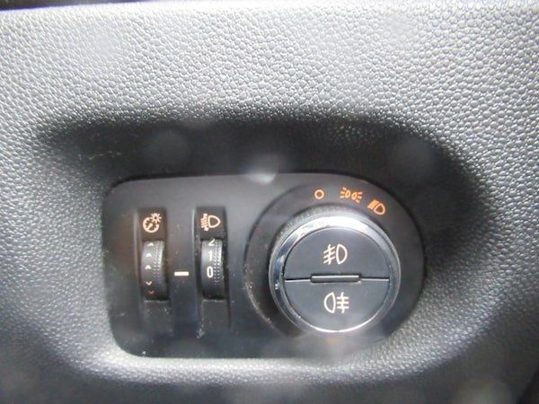 Used Vauxhall Corsa 2014 for sale - 75985941: Photo 30