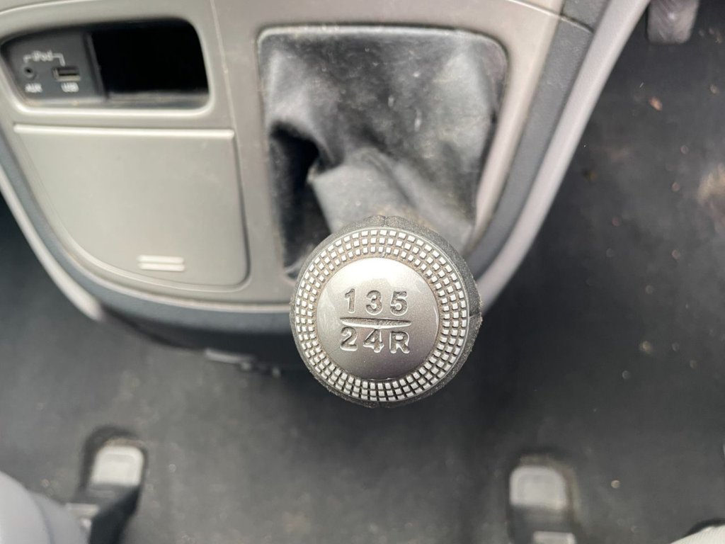 Used Hyundai i800 2011 for sale - 77133163: Photo 15