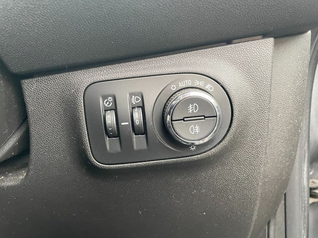 Used Vauxhall Corsa 2017 for sale - 77133173: Photo 19
