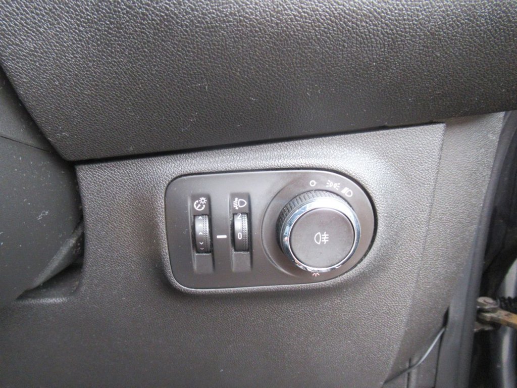 Used Vauxhall Corsa 2016 for sale - 76454121: Photo 26