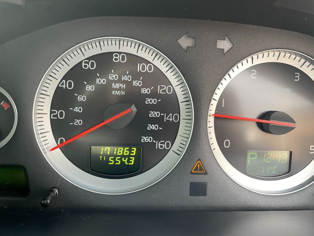 Used Volvo XC90 2010 for sale - 77463898: Photo 31