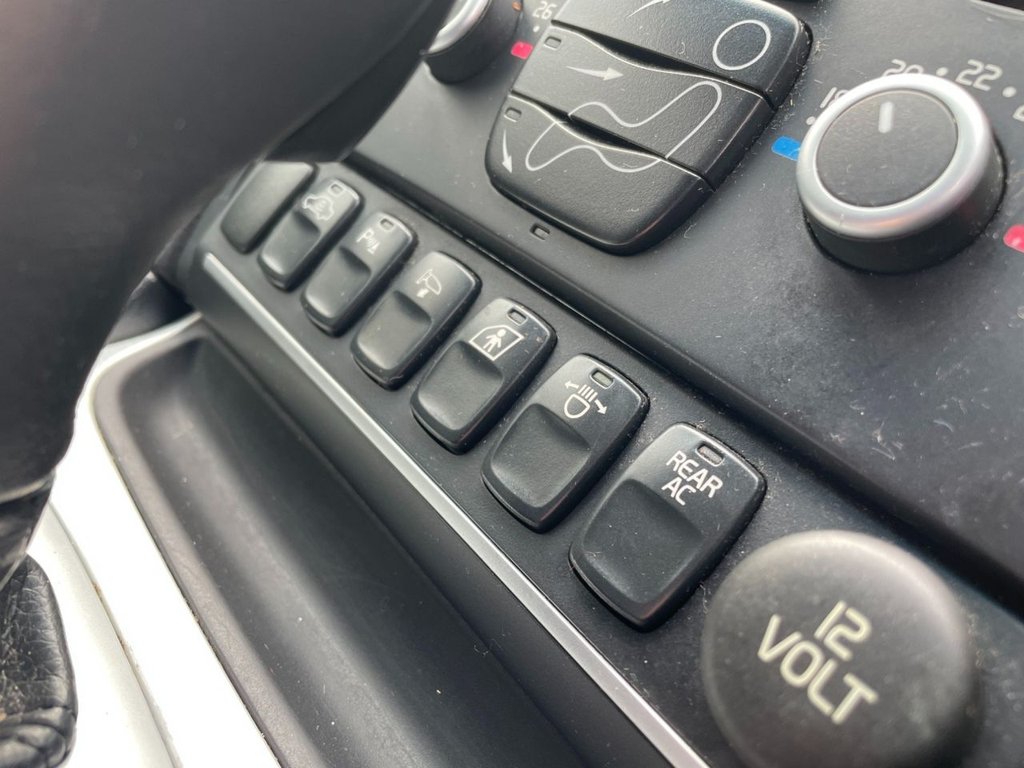 Used Volvo XC90 2010 for sale - 77463898: Photo 34