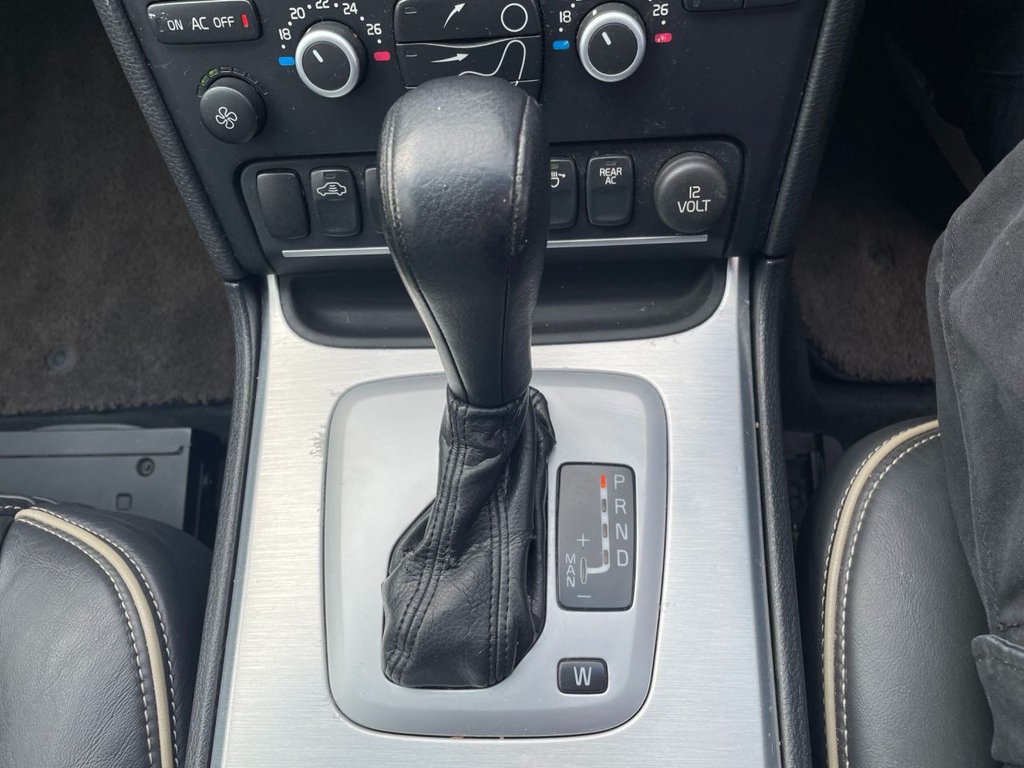 Used Volvo XC90 2010 for sale - 77463898: Photo 35