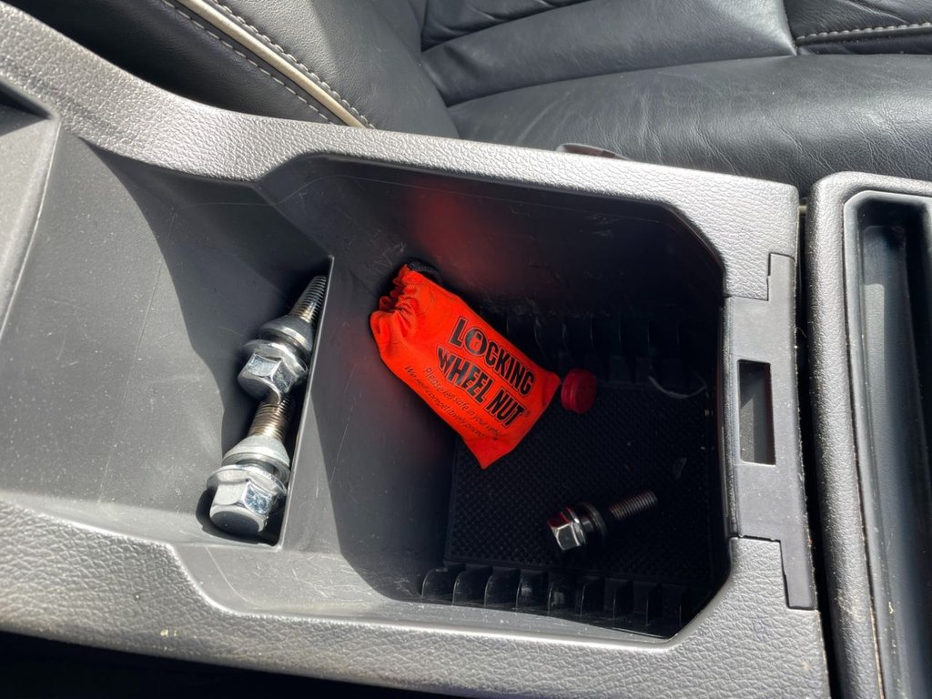 Used Volvo XC90 2010 for sale - 77463898: Photo 37