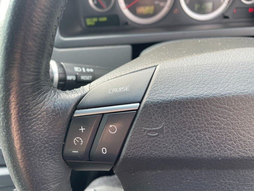 Used Volvo XC90 2010 for sale - 77463898: Photo 38