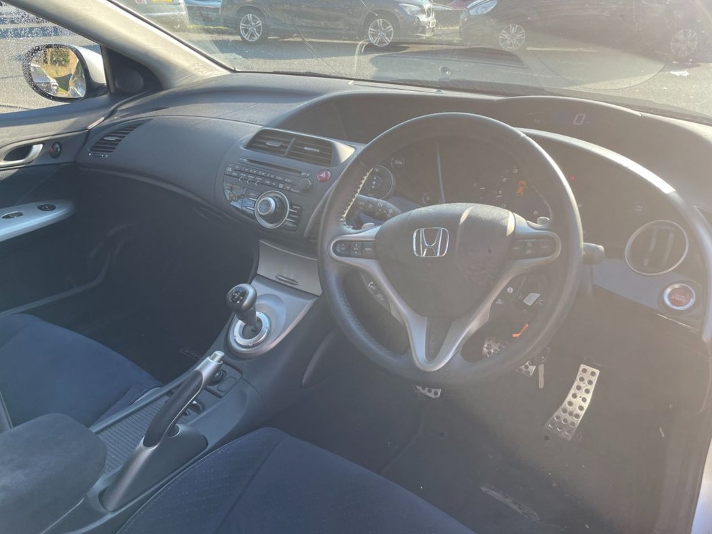 Used Honda Civic 2006 for sale - 77967385: Photo 12