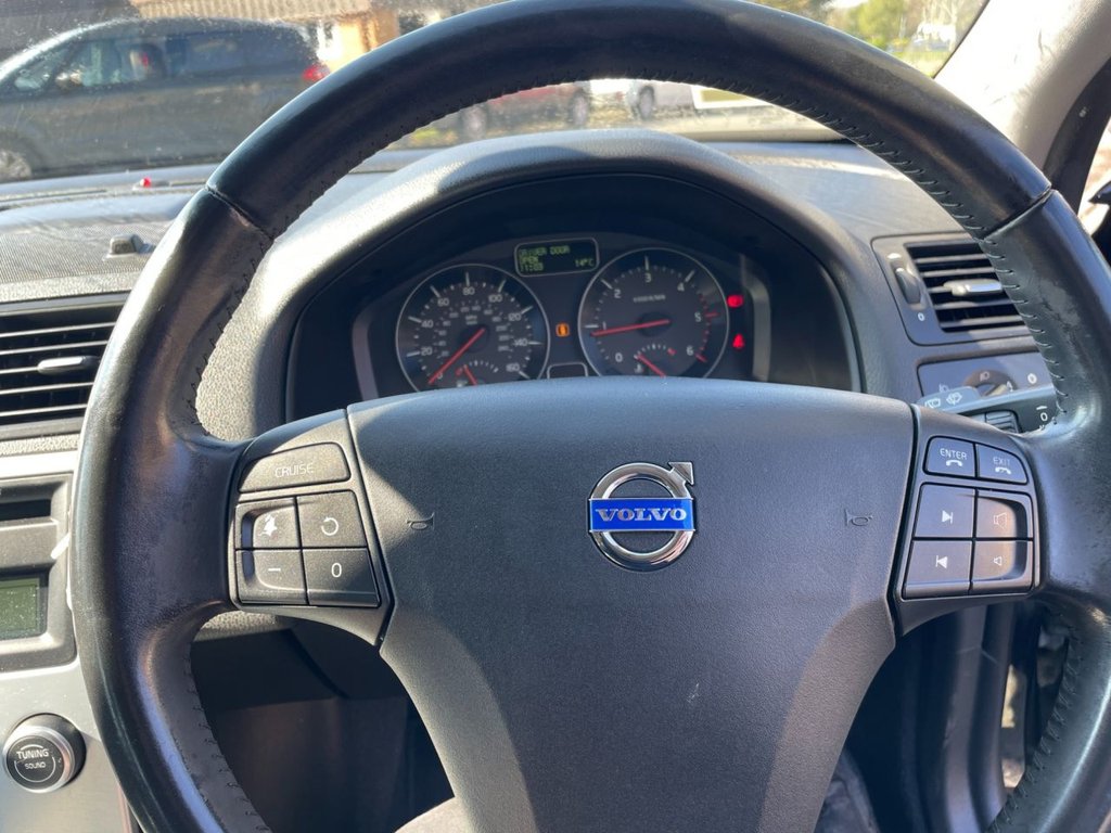 Used Volvo V50 2012 for sale - 77936961: Photo 27