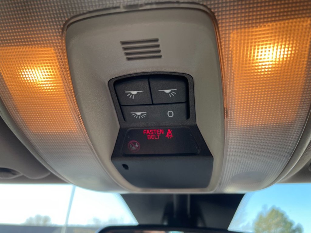 Used Volvo V50 2012 for sale - 77936961: Photo 29