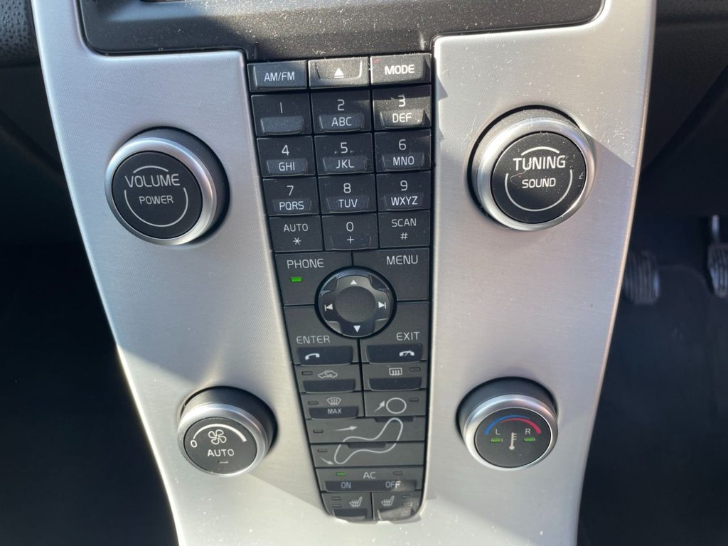 Used Volvo V50 2012 for sale - 77936961: Photo 32