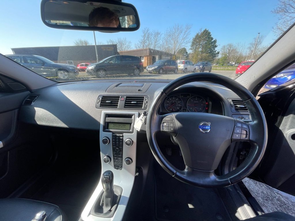 Used Volvo V50 2012 for sale - 77936961: Photo 35